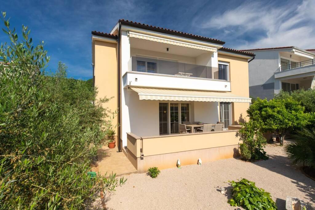 Apartment Natali Punat- Free Parking On Premises Exterior photo